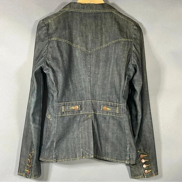 Wrangler RARE denim blazer jean jacket. Super cute details. Women’s Small - Picture 9 of 16